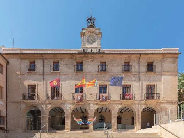 Gabinete Pedagogía Terapéutica y logopedia, Chelo Fu...